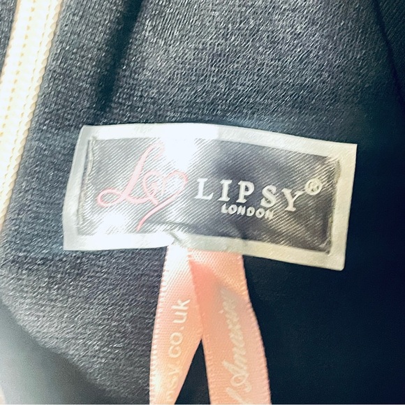 LIPSY Elegant Black and Cream Sleeveless Shoulderpad Ribbed Dress Zip  Closure 8 - Picture 4 of 14